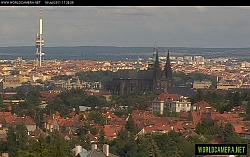 Praha, panorama, Pražský hrad a vysílač Žižkov