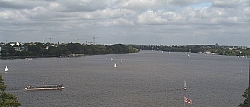 Hamburg, pohled na Alster z hotelu Meridien