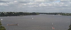 Hamburg, pohled na Alster z hotelu Meridien